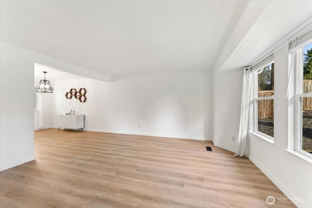 12324 SE 223rd Drive, Kent, WA 98031