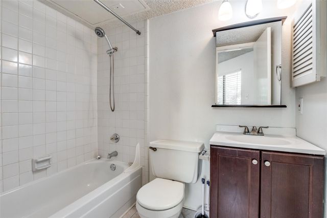 2311 Basil Drive C304, Arlington, TX 76006