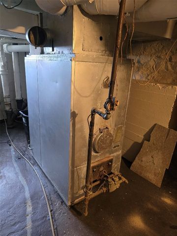 132 WATERFORD Street, Edinboro, PA 16412