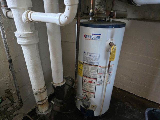 132 WATERFORD Street, Edinboro, PA 16412