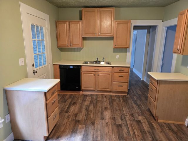 132 WATERFORD Street, Edinboro, PA 16412