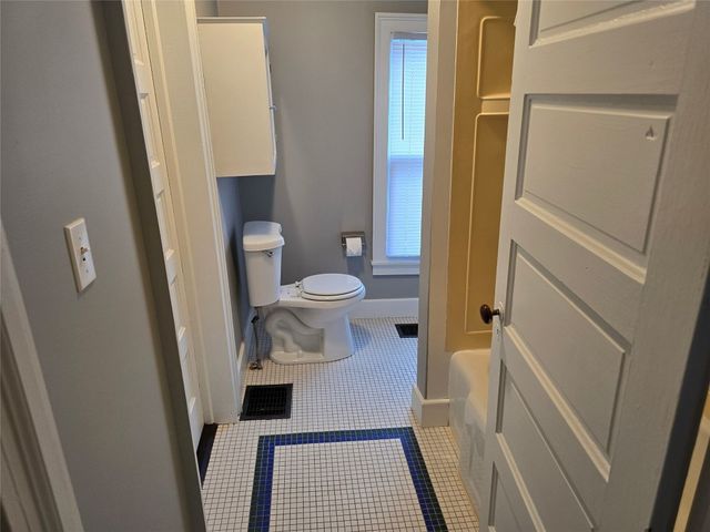 132 WATERFORD Street, Edinboro, PA 16412