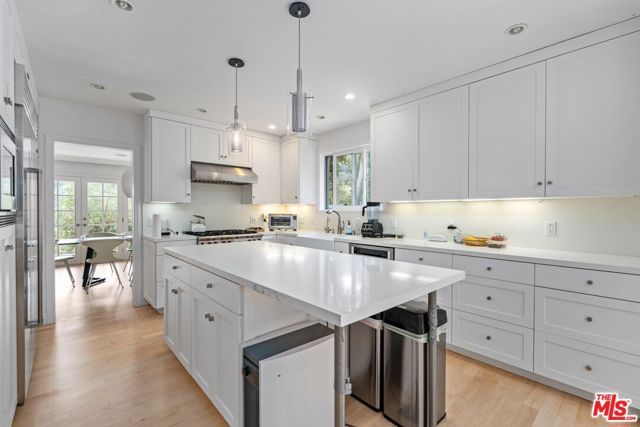 1862 Kimberly Lane, Los Angeles, CA 90049