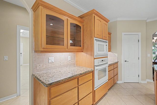 11644 King Edward Court, Montgomery, TX 77316