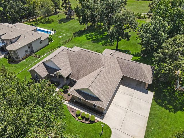 11644 King Edward Court, Montgomery, TX 77316