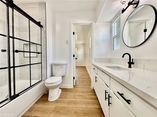 910 Acacia Avenue, Huntington Beach, CA 92648