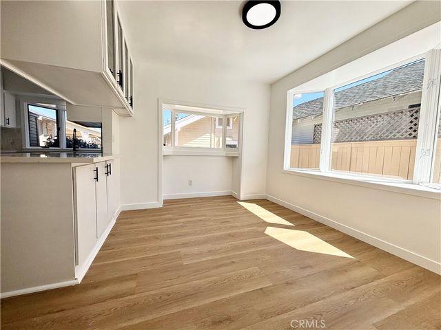 910 Acacia Avenue, Huntington Beach, CA 92648