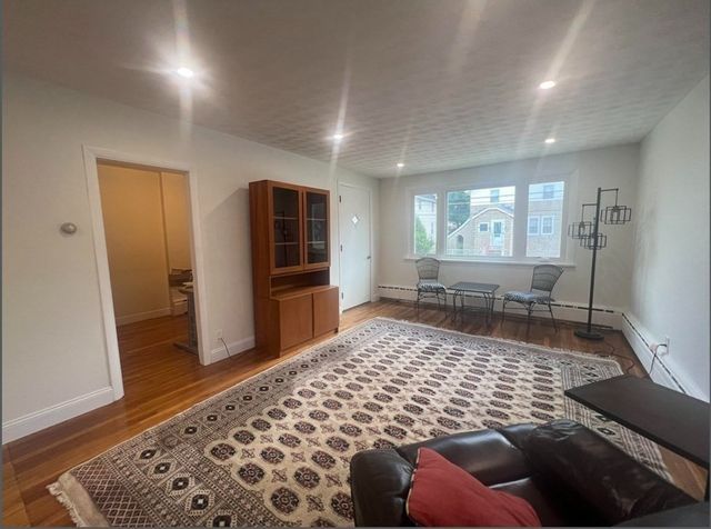 159 Willis Ave 1, Medford, MA 02115