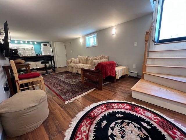 159 Willis Ave 1, Medford, MA 02115