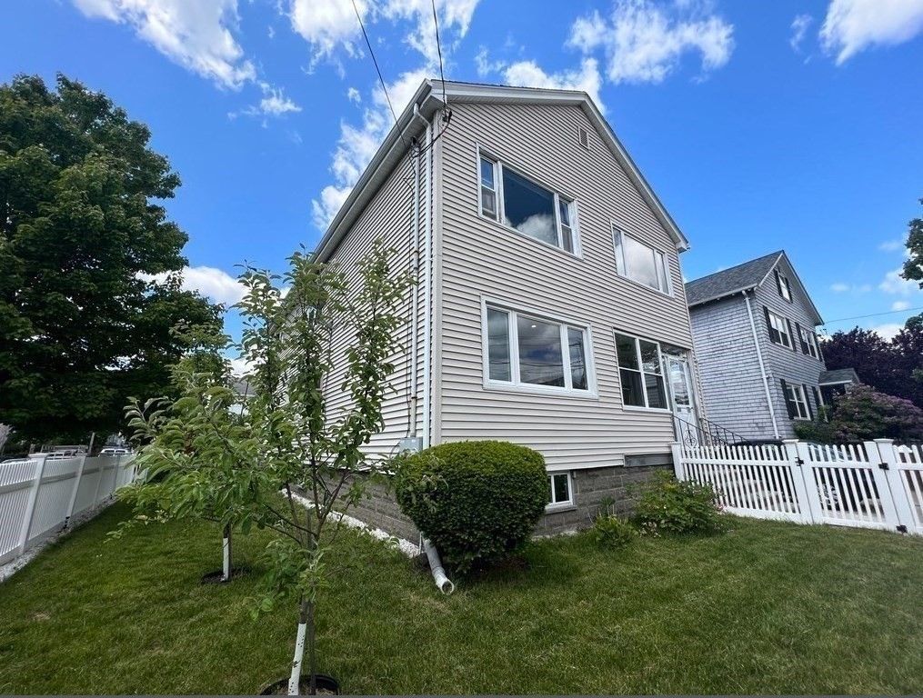 159 Willis Ave 1, Medford, MA 02115