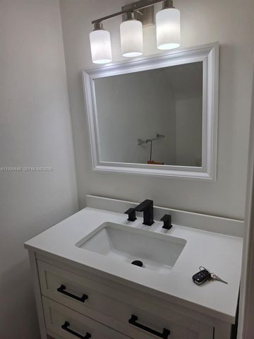 805 W 79th Place, Hialeah, FL 33014