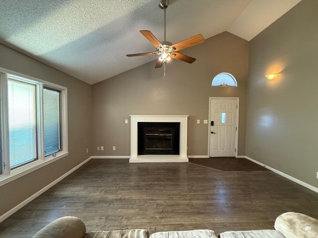 1904 Plymouth Road, Manhattan, KS 66503