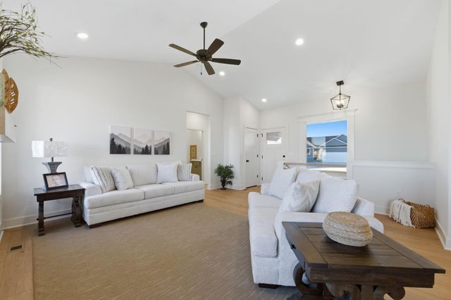 8471 W Pebble, Maize, KS 67101