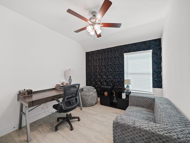 9 Alyssa Palms Drive, Manvel, TX 77578