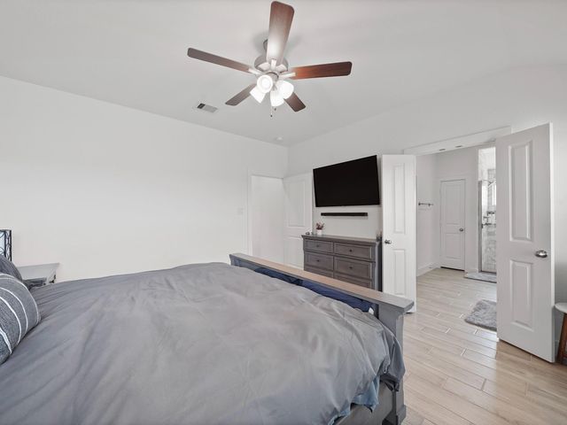 9 Alyssa Palms Drive, Manvel, TX 77578