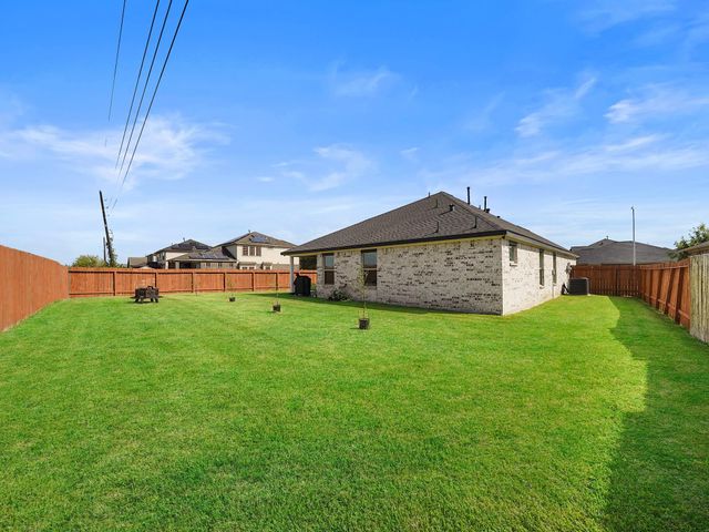 9 Alyssa Palms Drive, Manvel, TX 77578