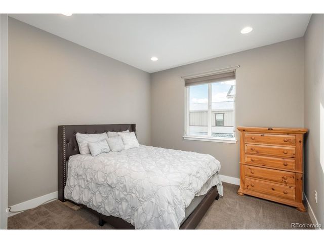 8802 E 53rd Ave, Denver, CO 80238
