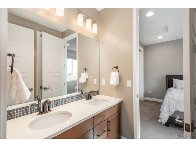 8802 E 53rd Ave, Denver, CO 80238