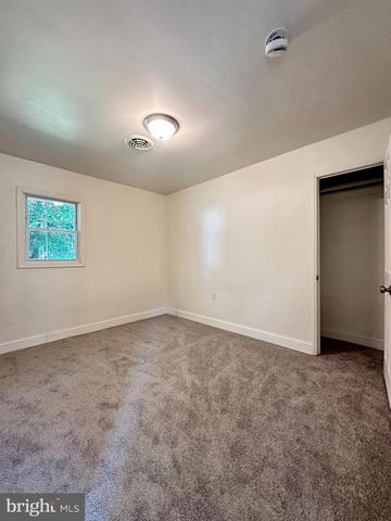 5 S SENATOR AVE, Dover, DE 19901