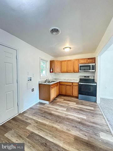 5 S SENATOR AVE, Dover, DE 19901