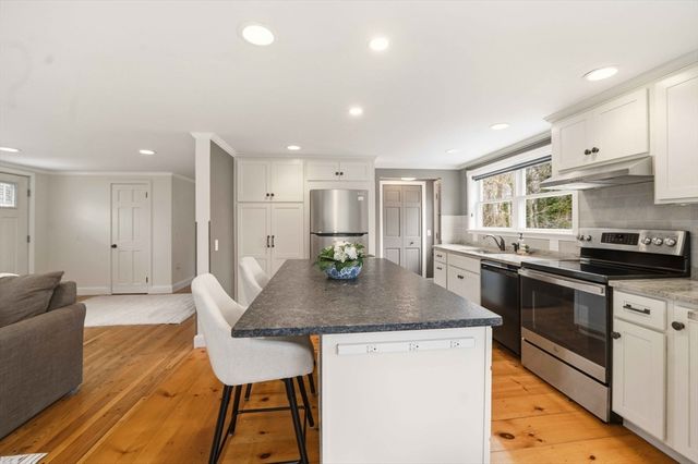 26 Locust Rd, Orleans, MA 02653