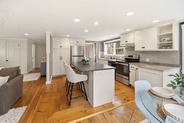 26 Locust Rd, Orleans, MA 02653