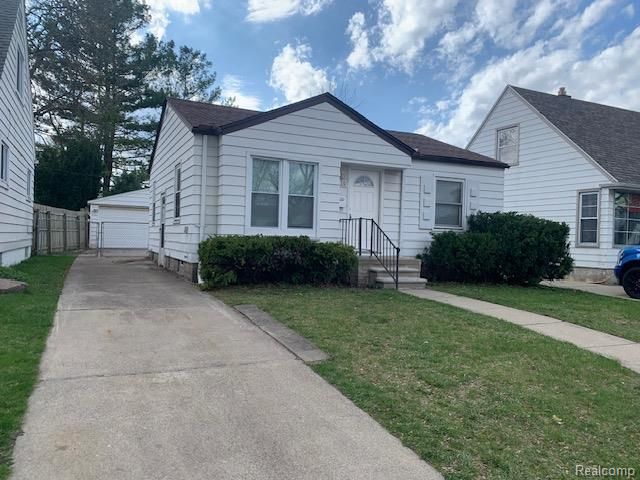 1820 Academy Street, Dearborn, MI 48124