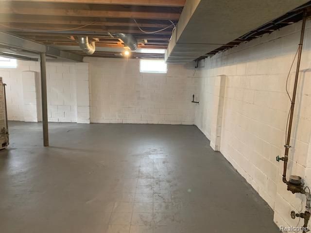 1820 Academy Street, Dearborn, MI 48124