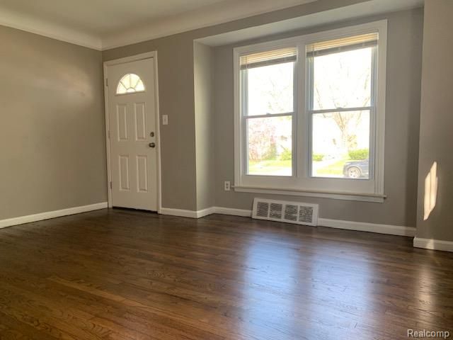 1820 Academy Street, Dearborn, MI 48124