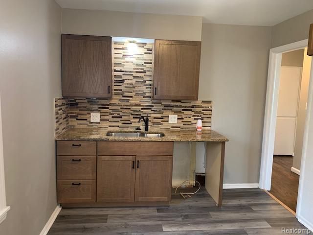 1820 Academy Street, Dearborn, MI 48124