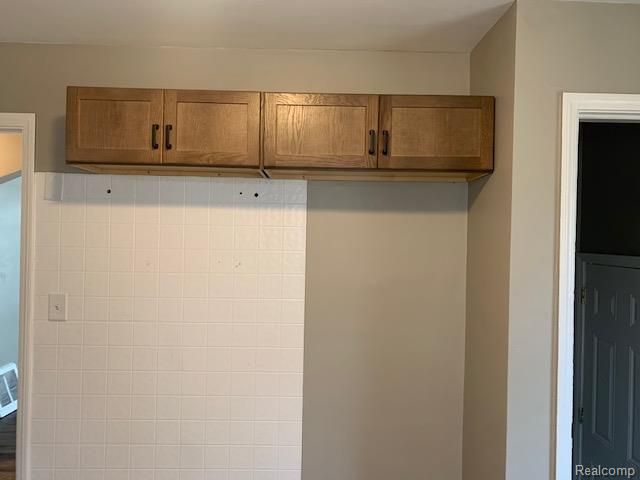 1820 Academy Street, Dearborn, MI 48124