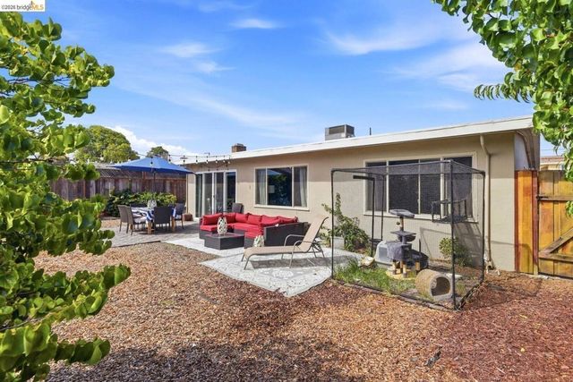 2620 Fordham ST, East Palo Alto, CA 94303
