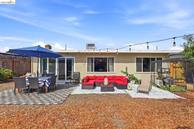 2620 Fordham ST, East Palo Alto, CA 94303