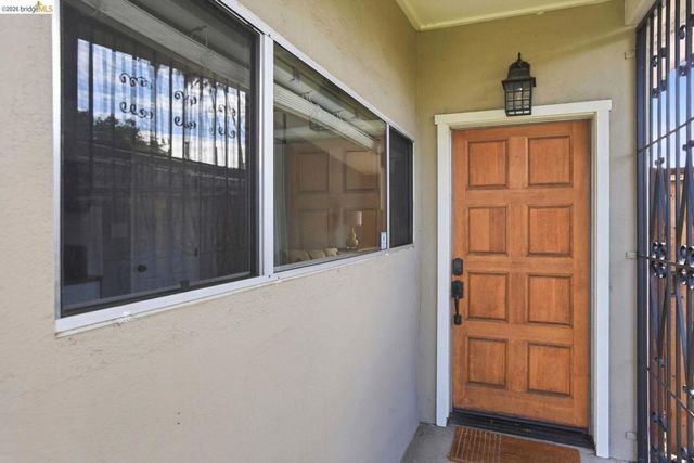 2620 Fordham ST, East Palo Alto, CA 94303