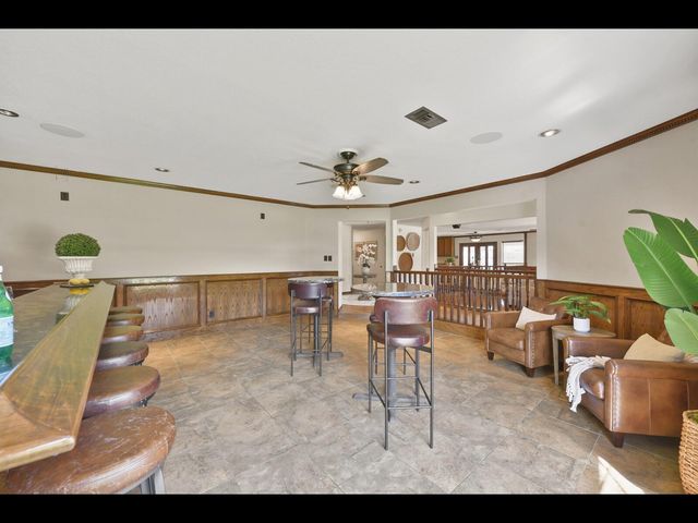 2204 Airline Drive, Friendswood, TX 77546