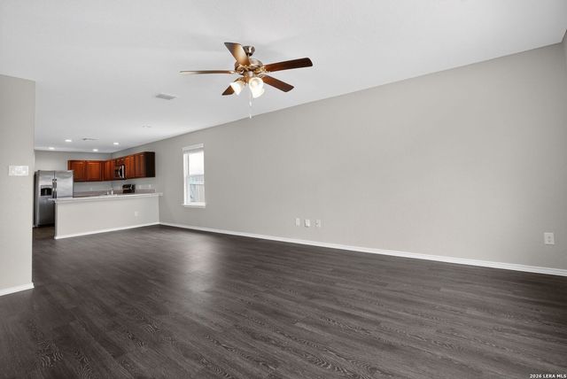 7519 Twin Pine Ct, Converse, TX 78109