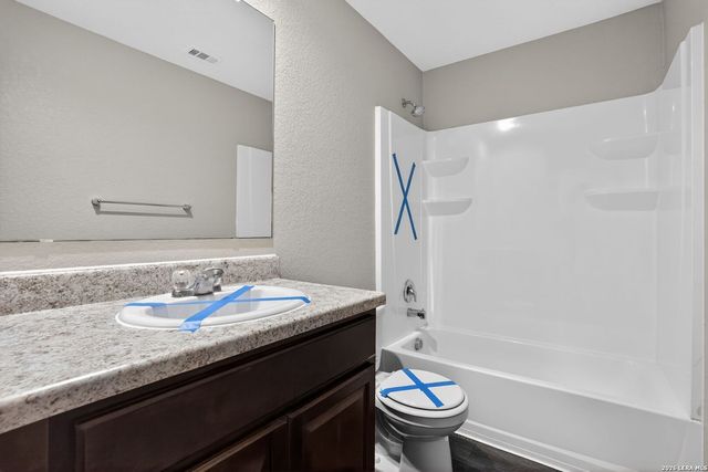 7519 Twin Pine Ct, Converse, TX 78109