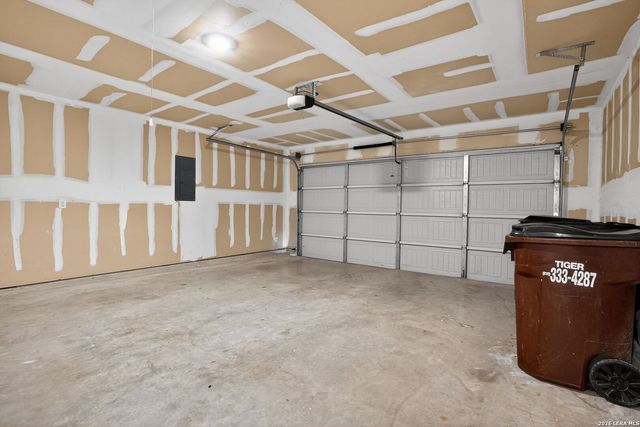 7519 Twin Pine Ct, Converse, TX 78109