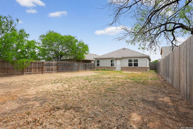 7519 Twin Pine Ct, Converse, TX 78109