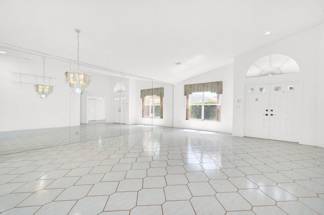 8799 Sonoma Lake Boulevard, Boca Raton, FL 33434