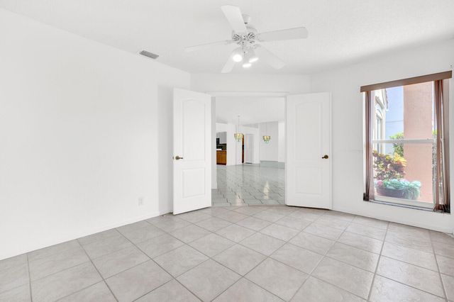 8799 Sonoma Lake Boulevard, Boca Raton, FL 33434