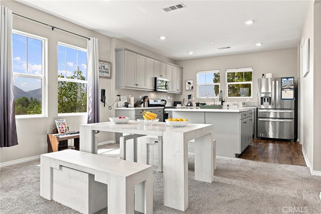 591 Heritage Valley Parkway, Fillmore, CA 93015 — photo 2