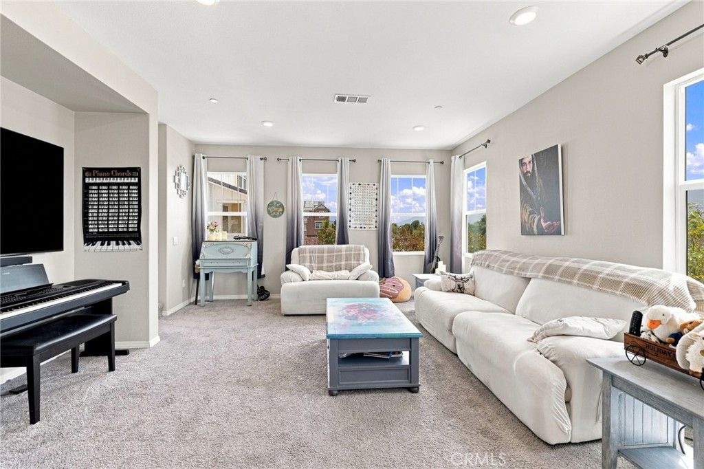 591 Heritage Valley Parkway, Fillmore, CA 93015 — photo 3