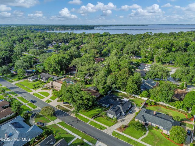 2917 ISSER Court, Jacksonville, FL 32257