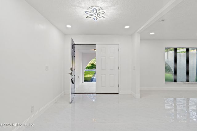 2917 ISSER Court, Jacksonville, FL 32257