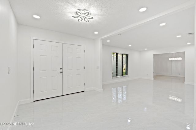 2917 ISSER Court, Jacksonville, FL 32257