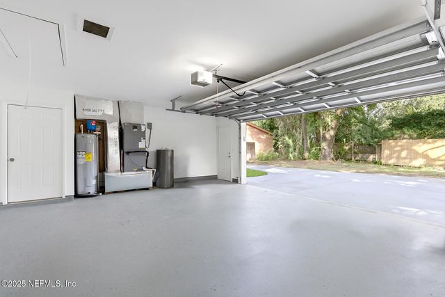 2917 ISSER Court, Jacksonville, FL 32257