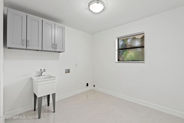 2917 ISSER Court, Jacksonville, FL 32257