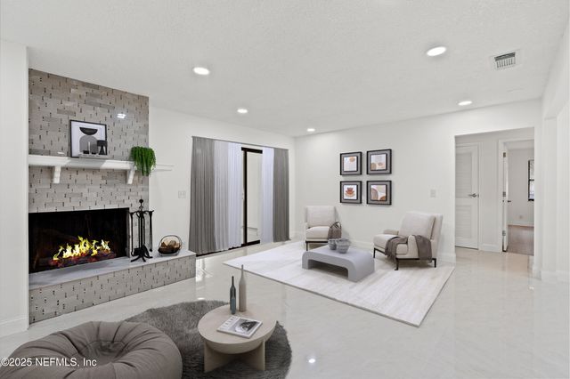 2917 ISSER Court, Jacksonville, FL 32257