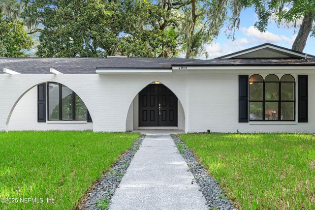 2917 ISSER Court, Jacksonville, FL 32257